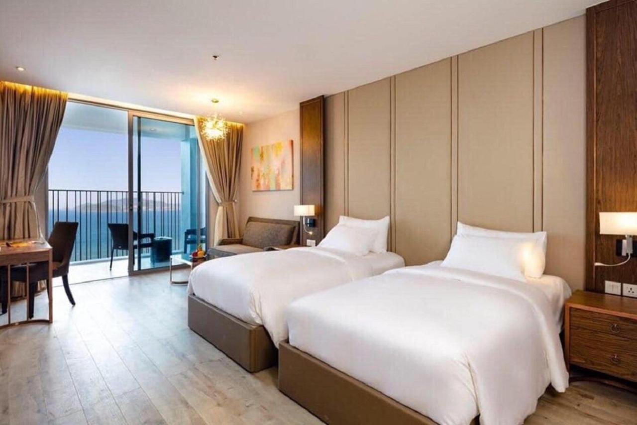 Homie Panorama Beachfront Residences Nha Trang Esterno foto
