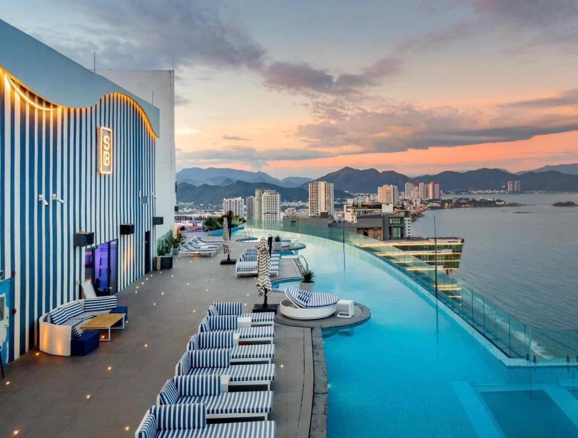 Homie Panorama Beachfront Residences Nha Trang Esterno foto