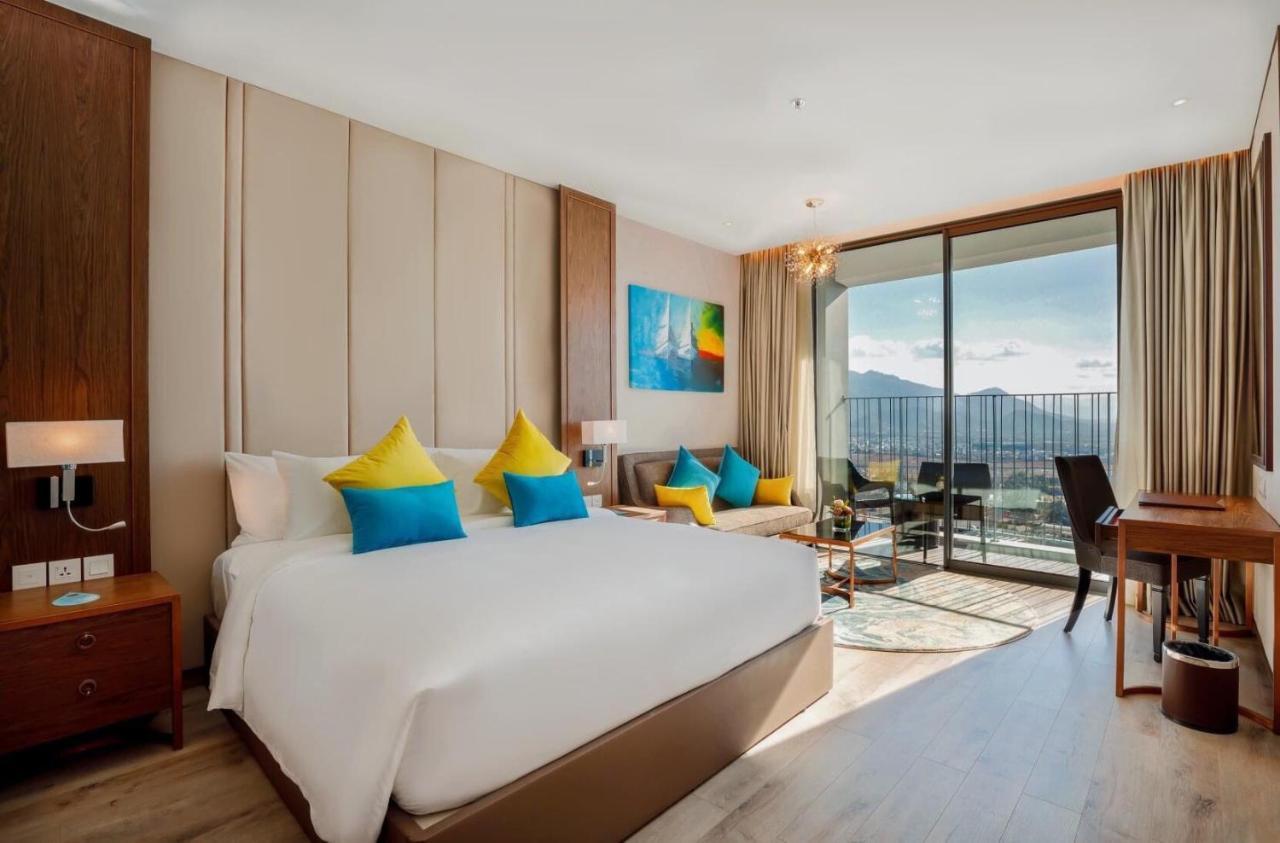 Homie Panorama Beachfront Residences Nha Trang Esterno foto